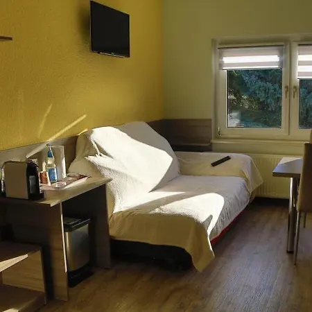 Florion Auberge de jeunesse *
