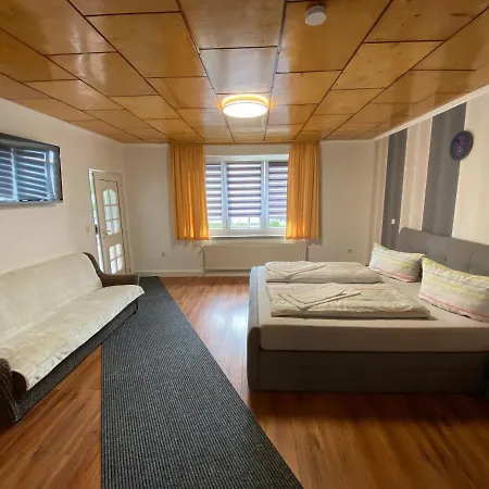 Florion Hostel *